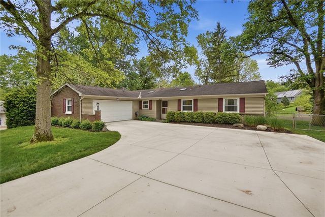 2193 Regent Park Drive, Bellbrook, OH 45305