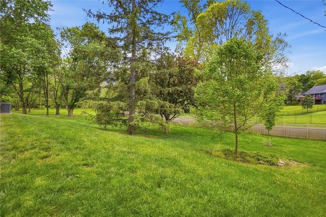 2193 Regent Park Drive, Bellbrook, OH 45305
