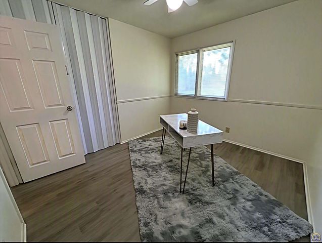 4029 SW 28th TER, Topeka, KS 66614