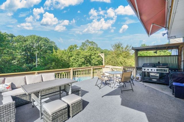 416 Hillcrest, West Springfield, MA 01089