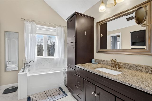 416 Hillcrest, West Springfield, MA 01089