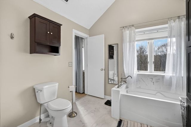 416 Hillcrest, West Springfield, MA 01089