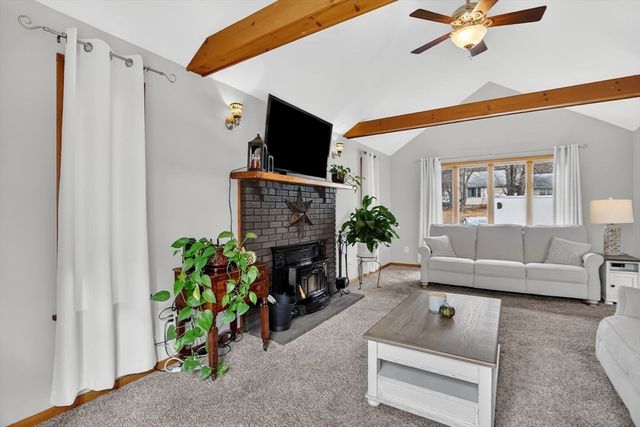 416 Hillcrest, West Springfield, MA 01089