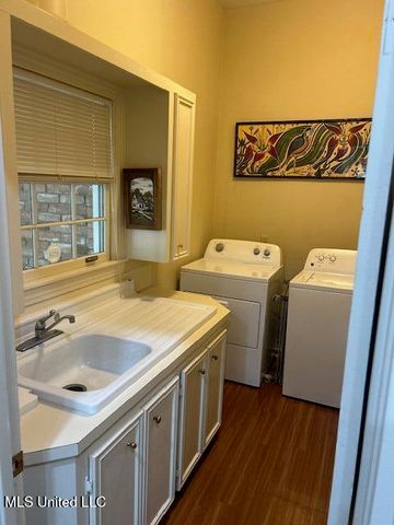 21 Oakhurst Drive, Natchez, MS 39120