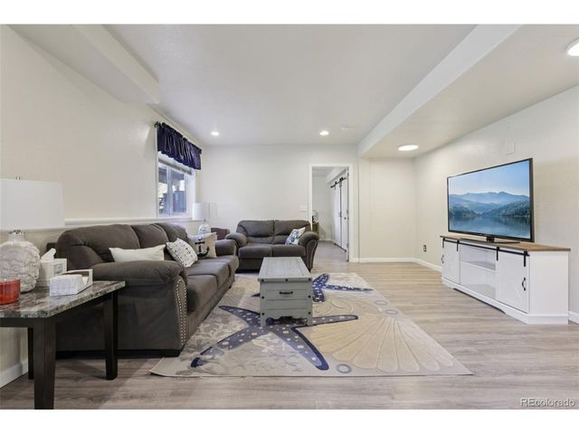 2726 Aylesbury Way, Johnstown, CO 80534