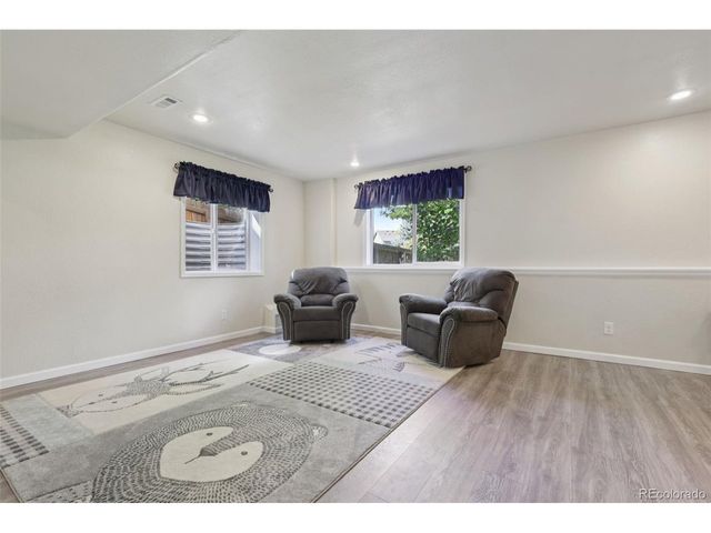 2726 Aylesbury Way, Johnstown, CO 80534