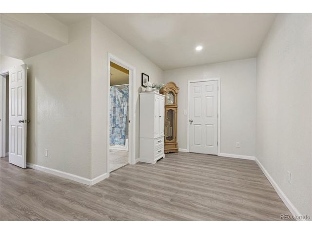 2726 Aylesbury Way, Johnstown, CO 80534