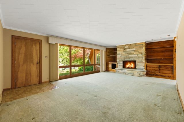8623 W Algoma Road, Palos Park, IL 60464