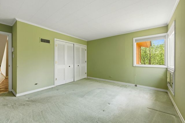 8623 W Algoma Road, Palos Park, IL 60464