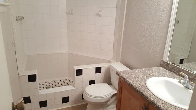 9809 Richmond Avenue G12, Houston, TX 77042