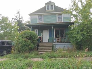 9390 Schiller Street, Detroit, MI 48214