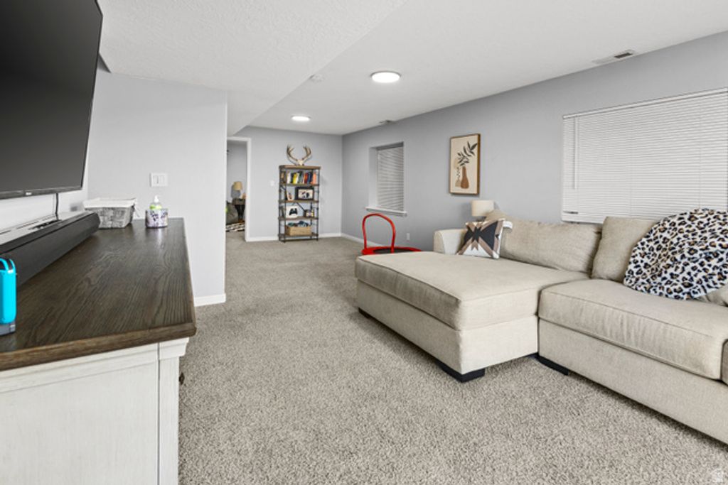 Image 17 of property listing at 3742 W CRANBERRY LOOP CV, Lehi, UT 84043