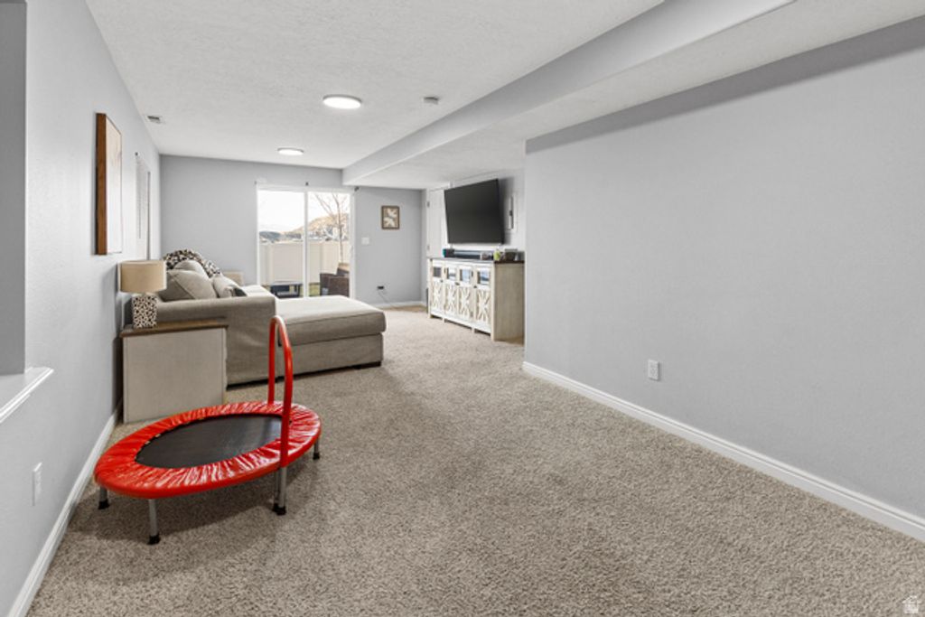 Image 18 of property listing at 3742 W CRANBERRY LOOP CV, Lehi, UT 84043