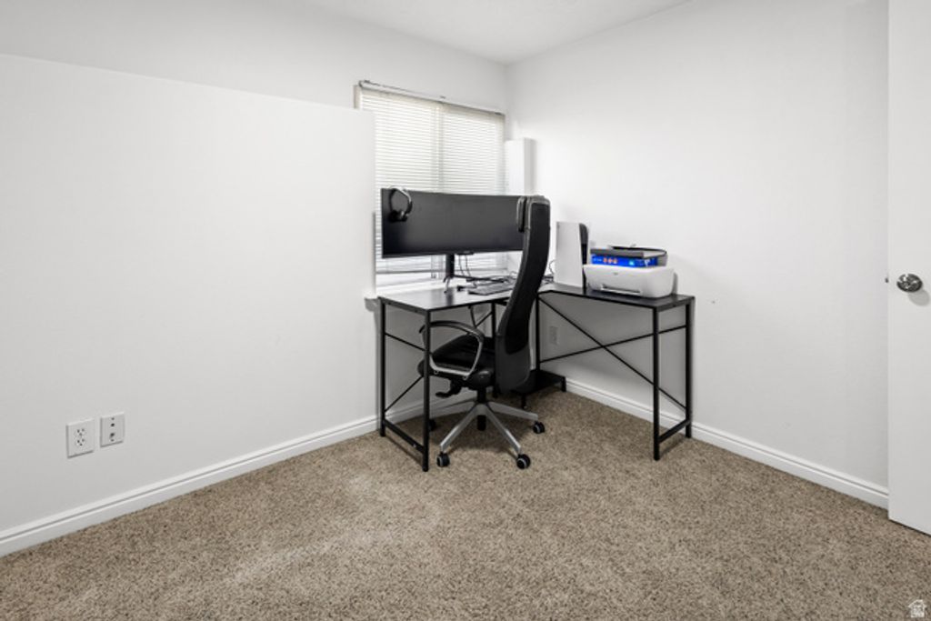 Image 22 of property listing at 3742 W CRANBERRY LOOP CV, Lehi, UT 84043