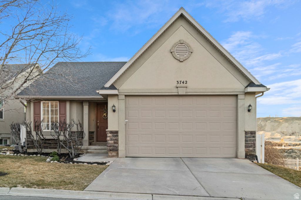 Image 30 of property listing at 3742 W CRANBERRY LOOP CV, Lehi, UT 84043