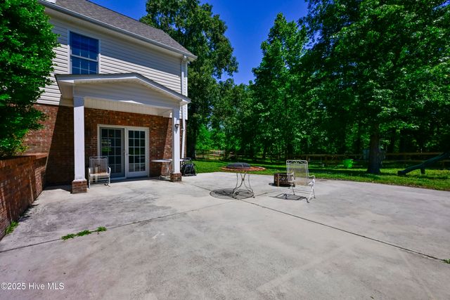 237 Riverbend Road, Jacksonville, NC 28540