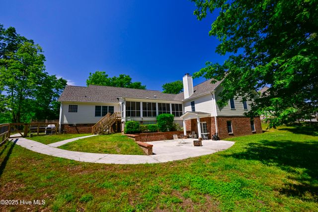 237 Riverbend Road, Jacksonville, NC 28540