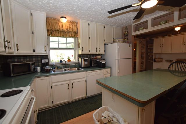 3039 Mcclellan Drive 3039 Mcclellan Drive, Urbana, OH 43078