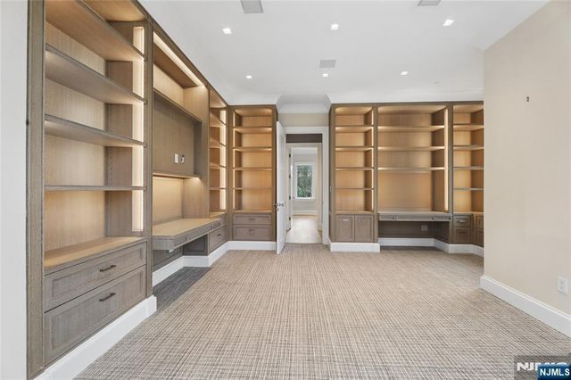 351 Lewelen Circle, Englewood, NJ 07631