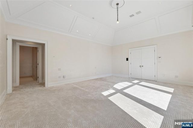 351 Lewelen Circle, Englewood, NJ 07631