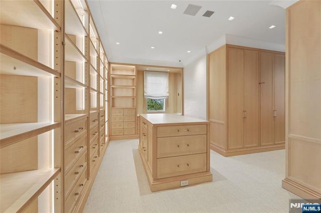 351 Lewelen Circle, Englewood, NJ 07631