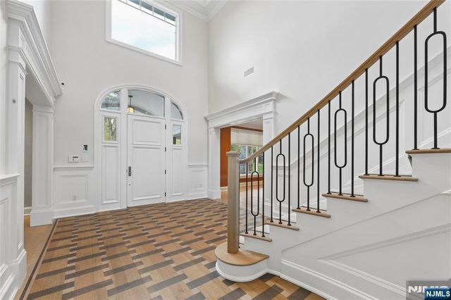 351 Lewelen Circle, Englewood, NJ 07631