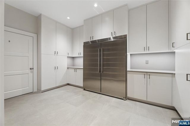 351 Lewelen Circle, Englewood, NJ 07631