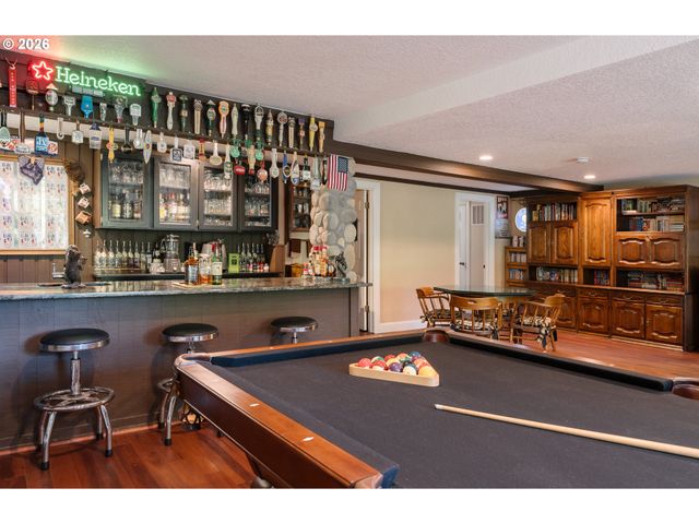 18040 ROYCE Way, Lake Oswego, OR 97034