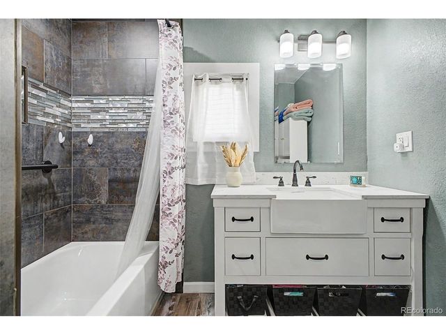 59 N 13th Ave, Brighton, CO 80601