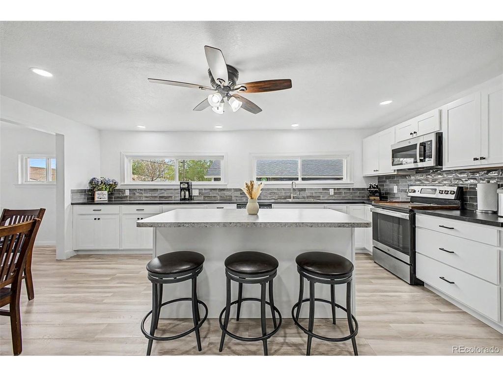 59 N 13th Ave, Brighton, CO 80601