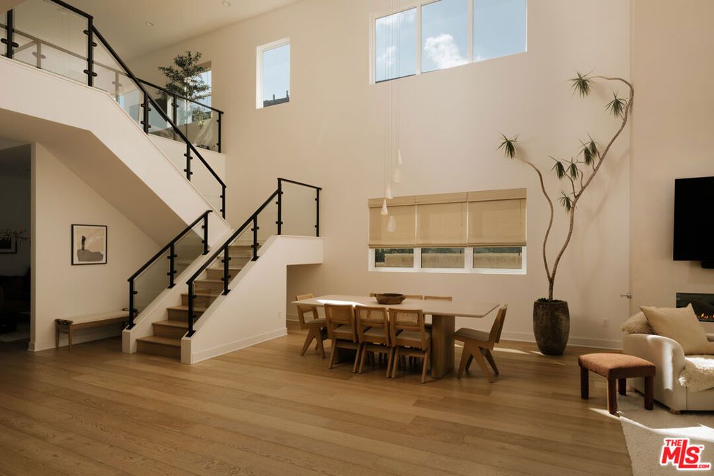 20511 W Hummingbird Court, Porter Ranch, CA 91326 — photo 4