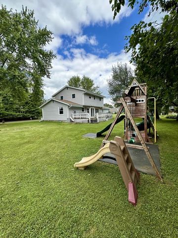 W357N7134 Rainbow TERRACE, Oconomowoc, WI 53066