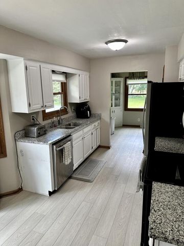 W357N7134 Rainbow TERRACE, Oconomowoc, WI 53066