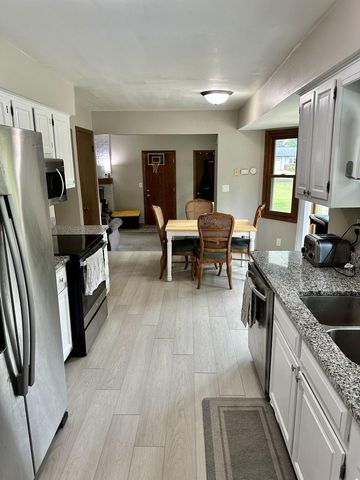 W357N7134 Rainbow TERRACE, Oconomowoc, WI 53066