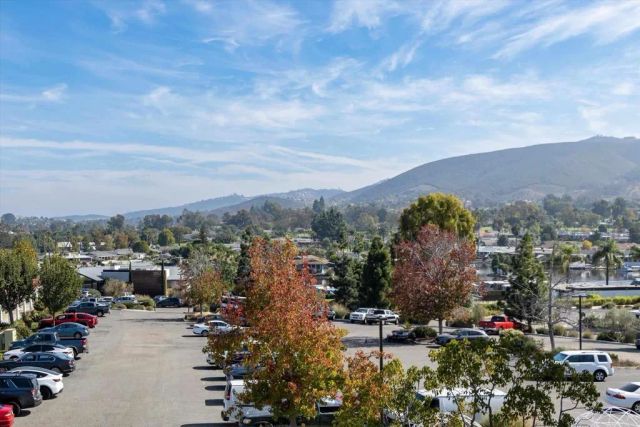 1560 Circa Del Lago D304, San Marcos, CA 92078