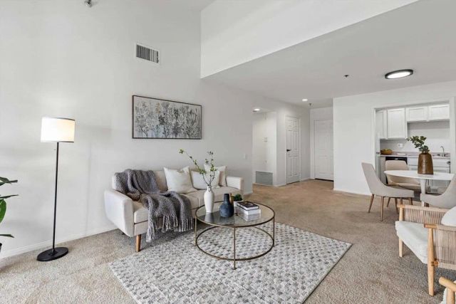 1560 Circa Del Lago D304, San Marcos, CA 92078