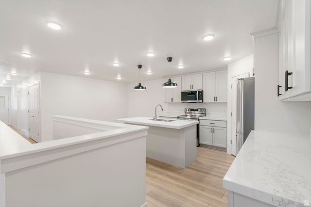 1638 N 160 E, Orem, UT 84057