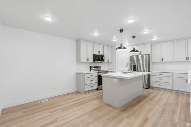 1638 N 160 E, Orem, UT 84057