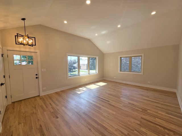 6529 28th Place, Berwyn, IL 60402