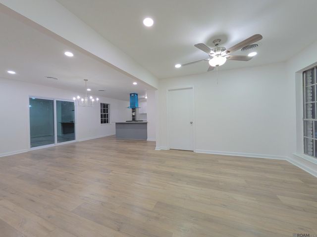 347 Nassau Dr, Baton Rouge, LA 70815