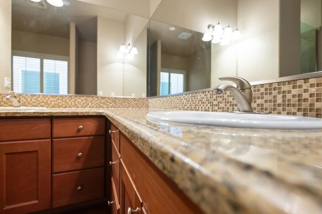 5512 W Orchard Avenue, Visalia, CA 93277