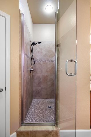 5512 W Orchard Avenue, Visalia, CA 93277