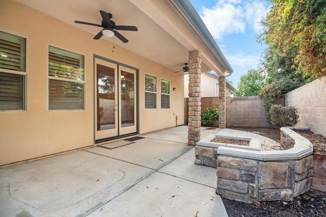 5512 W Orchard Avenue, Visalia, CA 93277