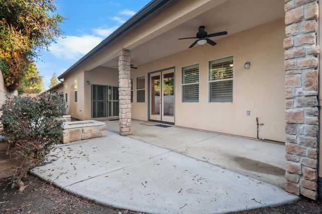 5512 W Orchard Avenue, Visalia, CA 93277