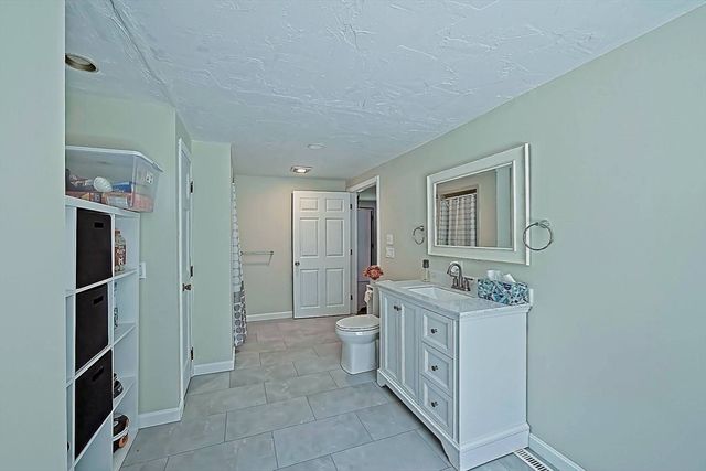 600 Forest St, Bridgewater, MA 02324