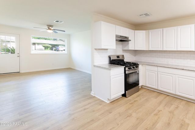 122 Alabama Road, Lafayette, LA 70501
