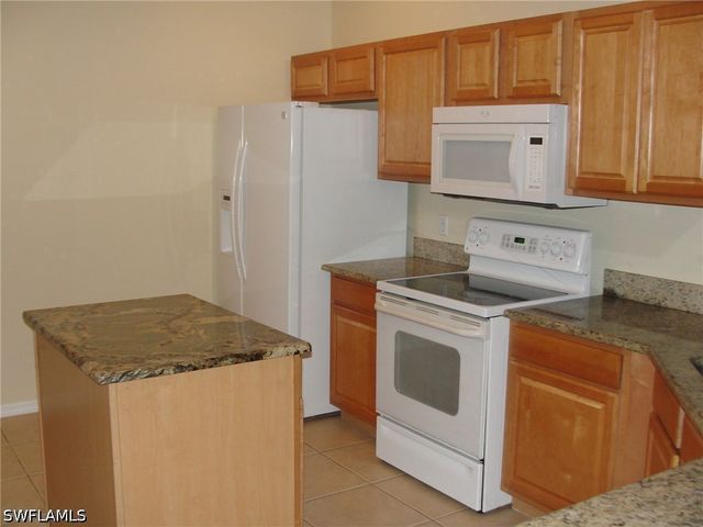 1295 Henley ST 1204, Naples, FL 34105