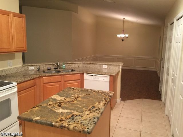 1295 Henley ST 1204, Naples, FL 34105
