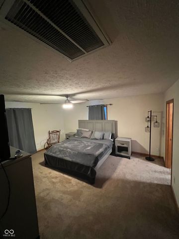 17 Roselawn Avenue, Brownsburg, IN 46112