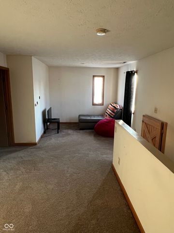 17 Roselawn Avenue, Brownsburg, IN 46112